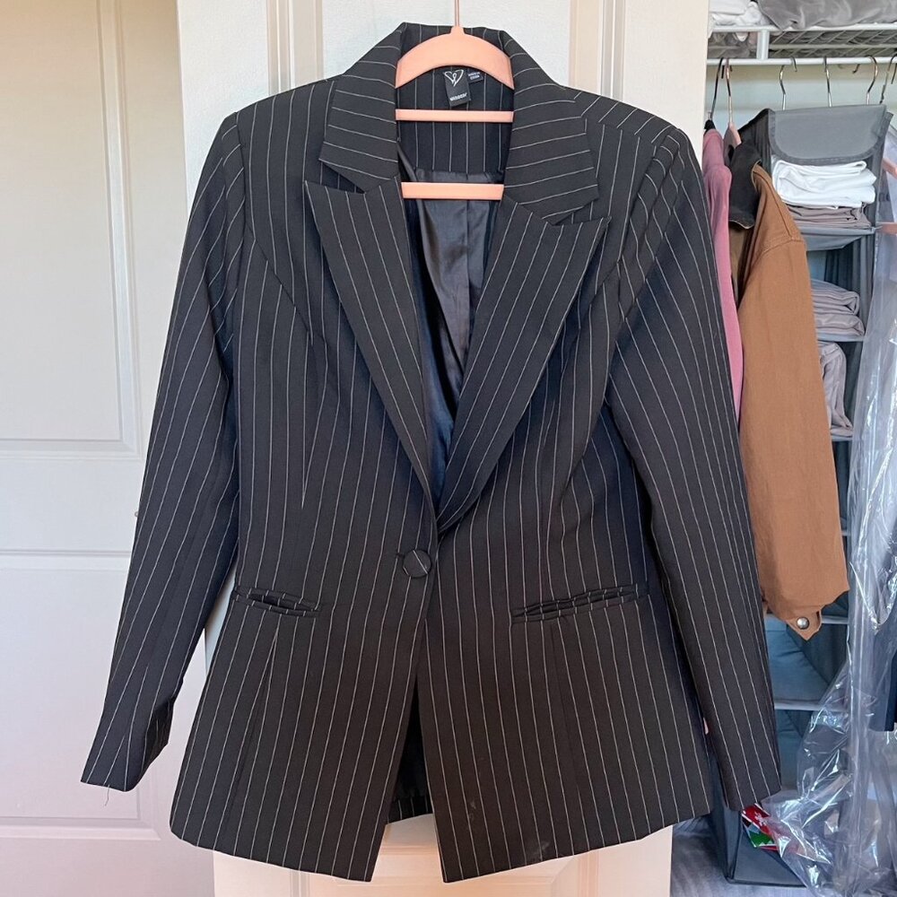 Woman's PinStripe Suit Jacket - BARLEY USED